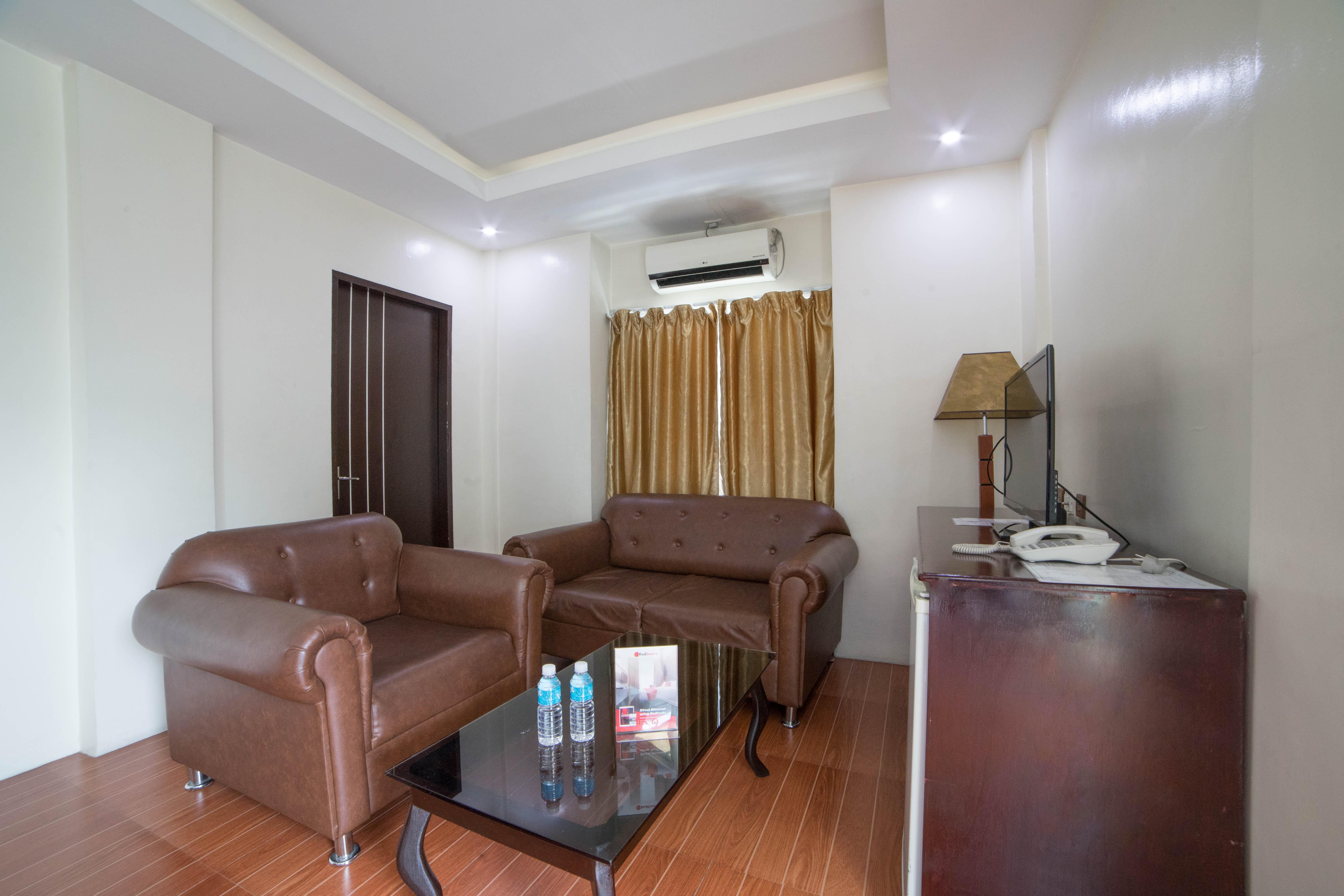 Reddoorz Plus @ Balibago Angeles City Εξωτερικό φωτογραφία