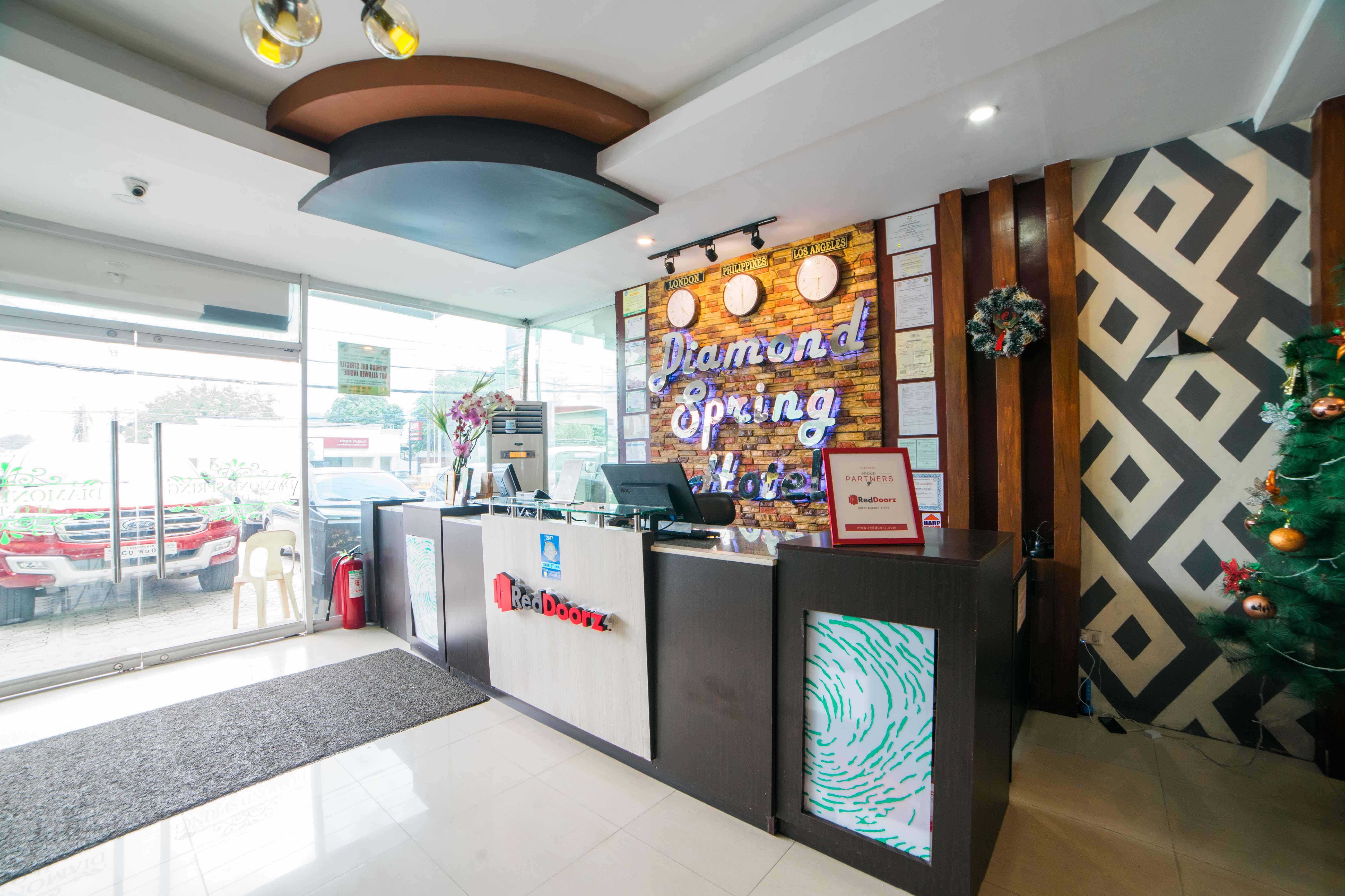 Reddoorz Plus @ Balibago Angeles City Εξωτερικό φωτογραφία