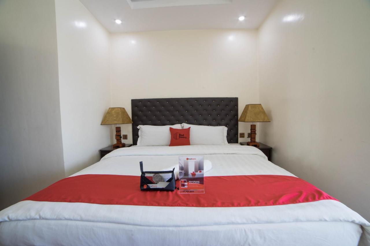 Reddoorz Plus @ Balibago Angeles City Εξωτερικό φωτογραφία